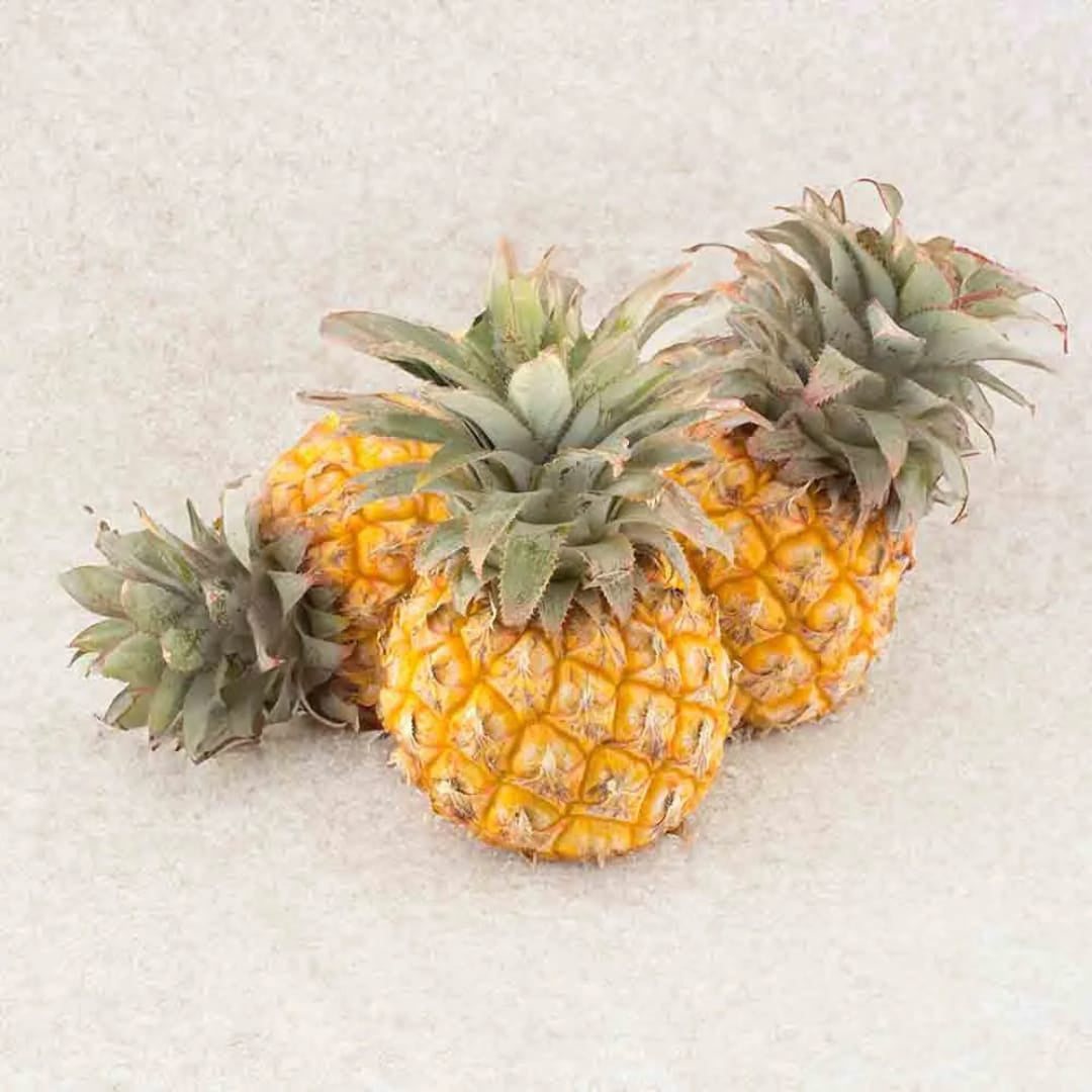 Baby Pineapple (Approx.250g to 350g)